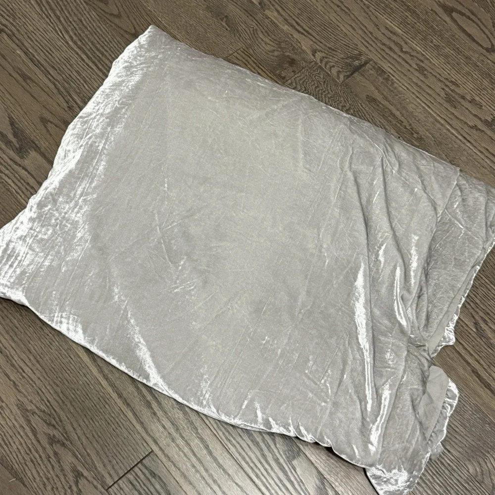 West Elm Velvet Duvet‎ Cover King/Cal King Silver Gray 92x108